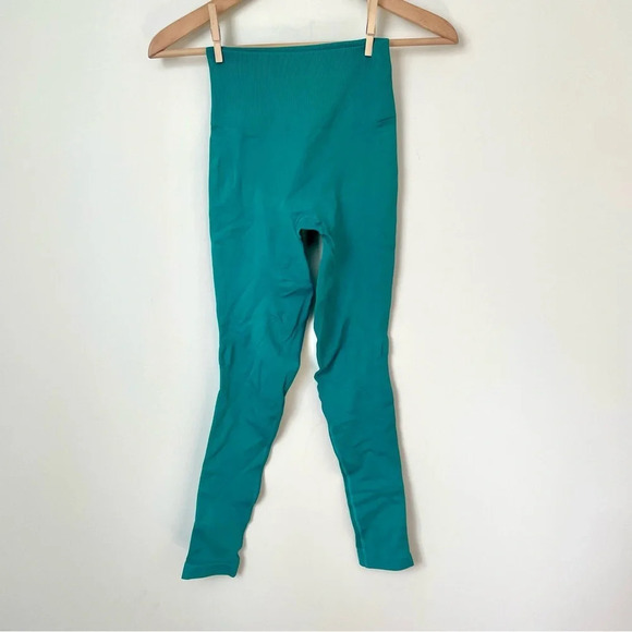 Lululemon Zone In Tight Forage  Teal - Picture 5 of 8